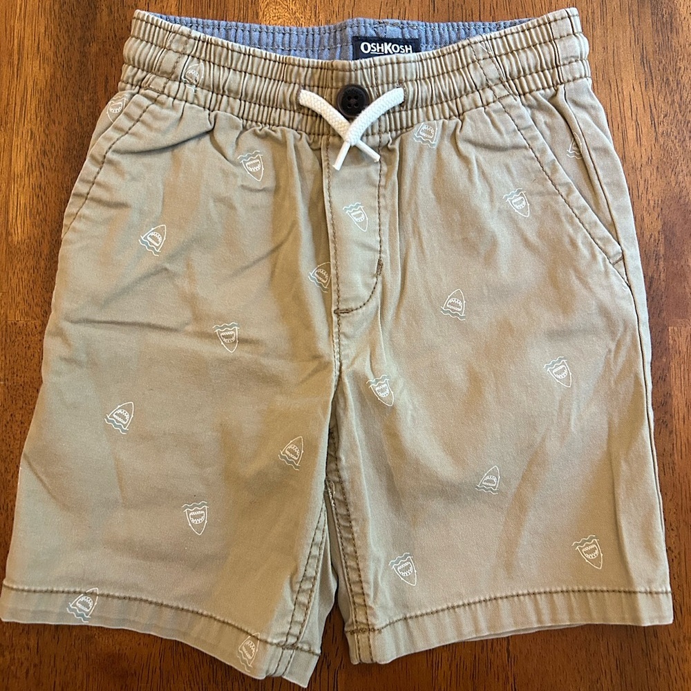 OshKosh B’gosh Khaki Shark Shorts | Boys Size 4T | Summer Vacation Bottoms